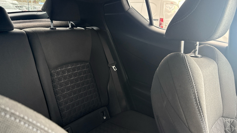 Toyota C-HR 1.8 Hybrid Design 5dr CVT Hybrid Hatchback